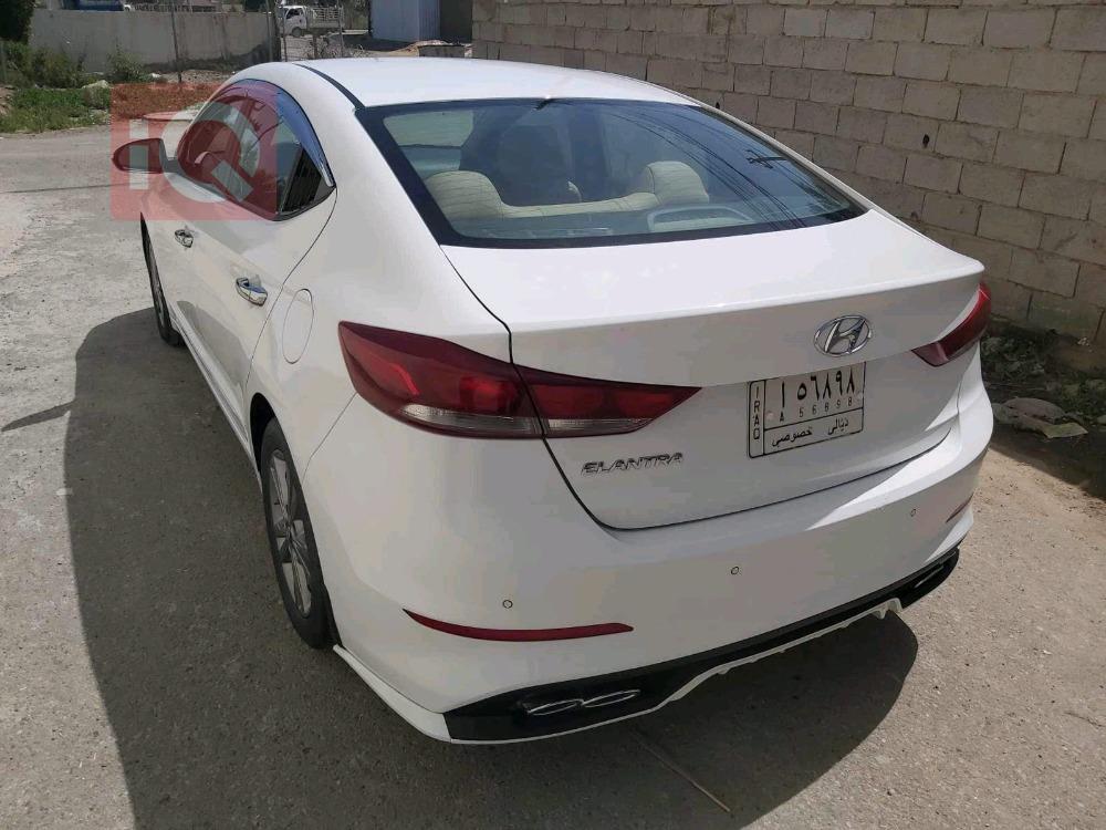 هیوندای ئەلەنترا